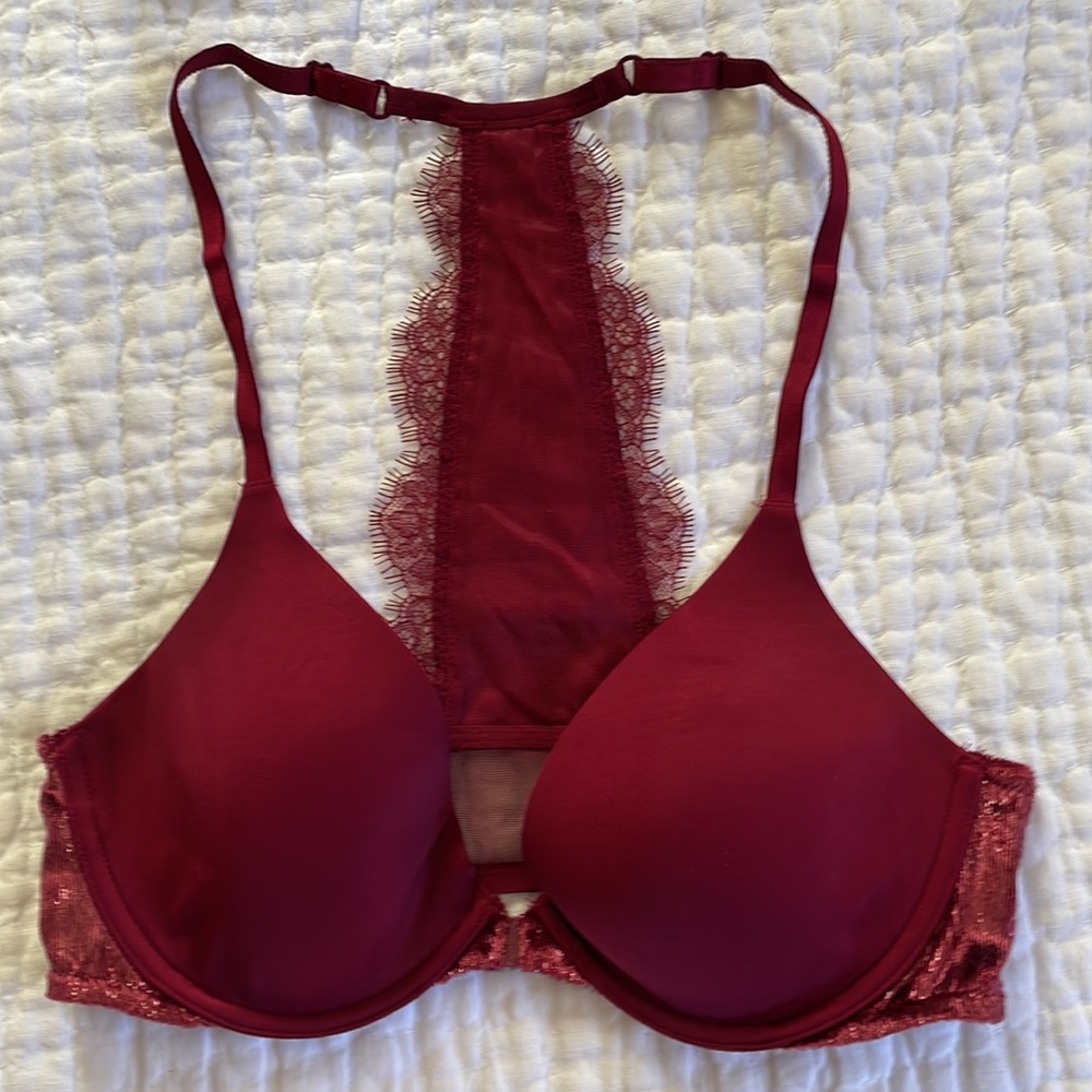 Victoria’s Secret T Back Lace Bra